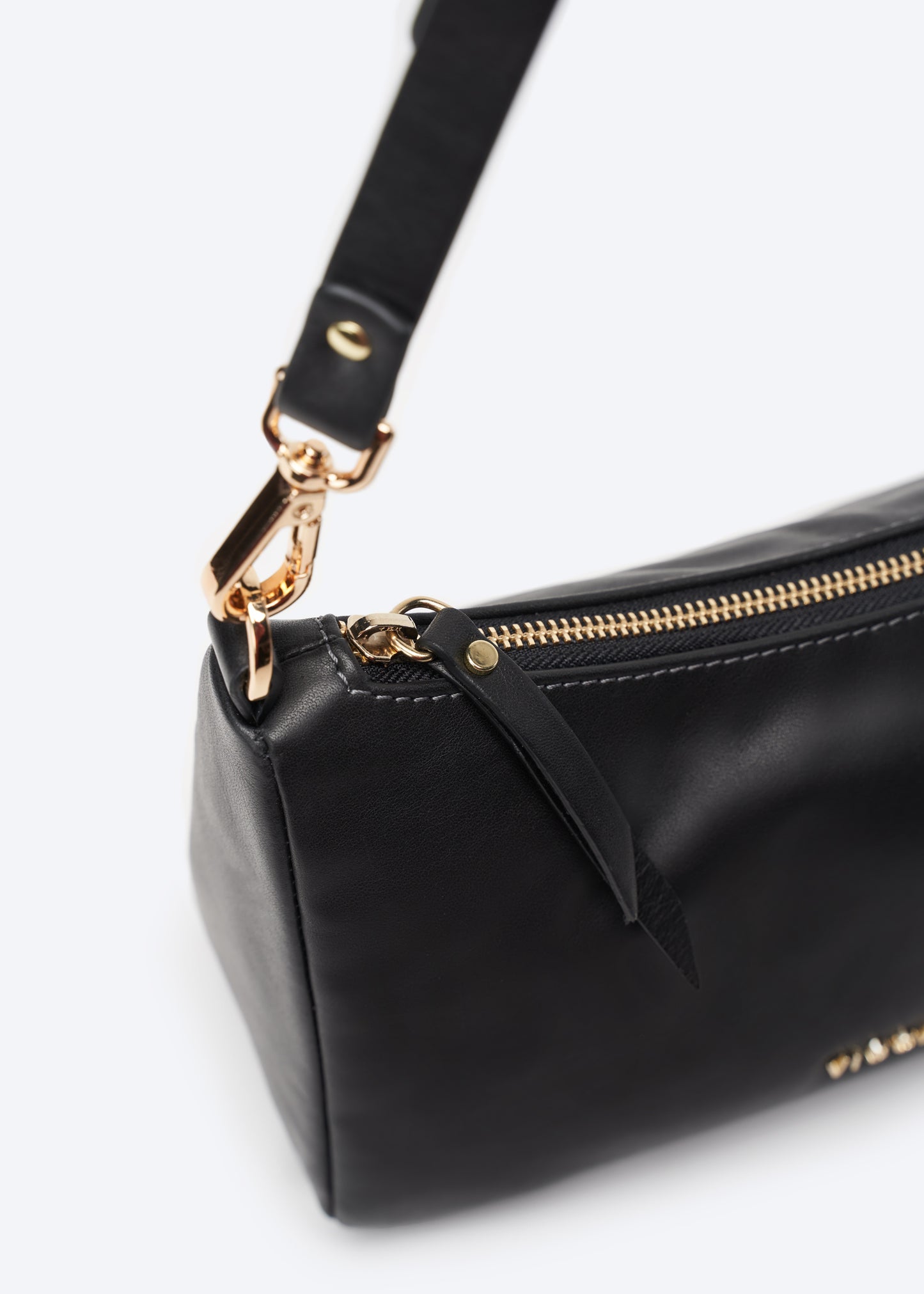 Viscata Nice Black Leather Women Crossbody Bag Details